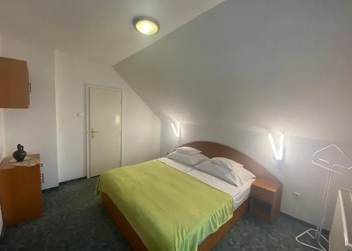 ゲストハウス Valeria ヘーヴィーズ