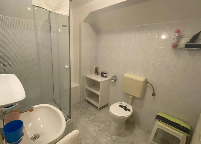 Valeria ゲストハウス 3*